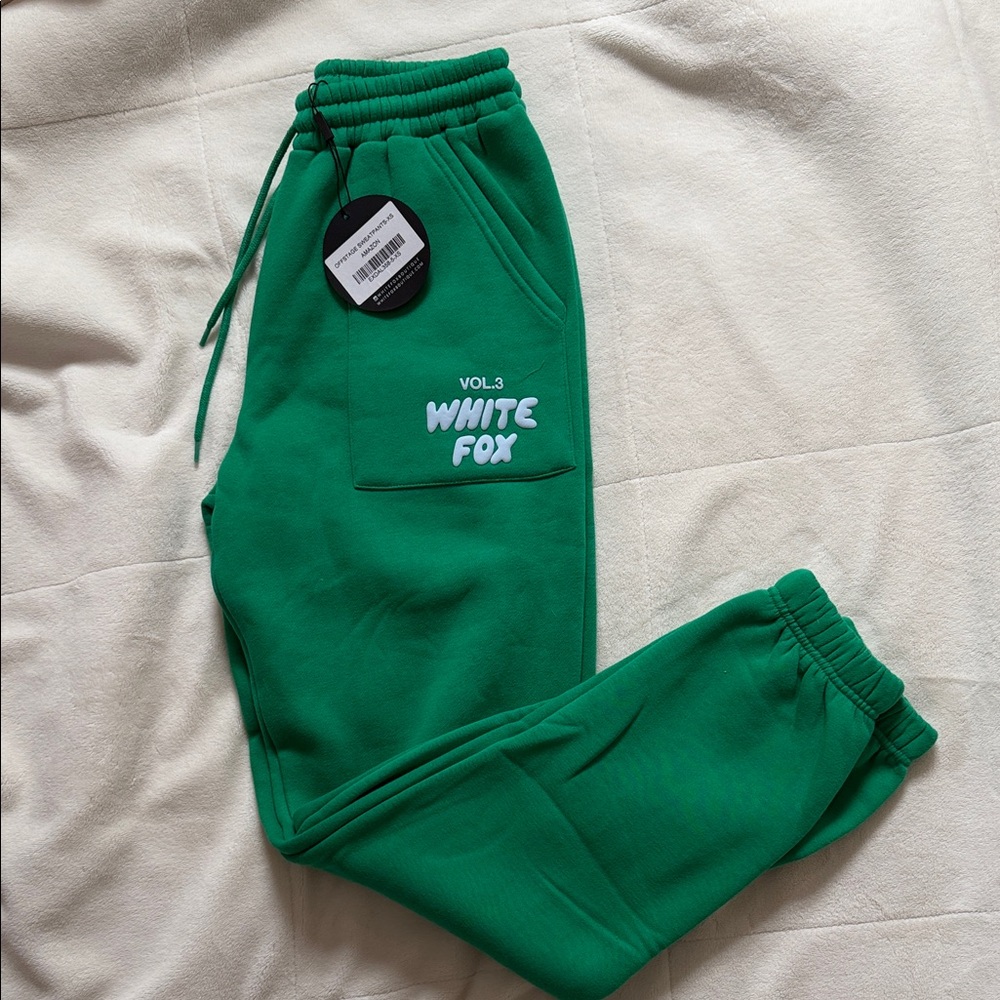 White Fox XS Jogger Sweatpants